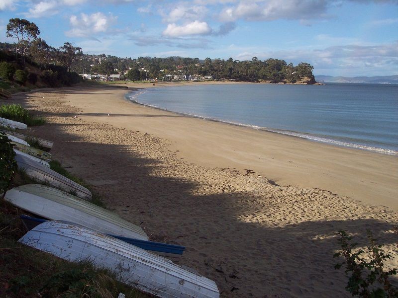 130 Burwood Drive, Blackmans Bay TAS 7052