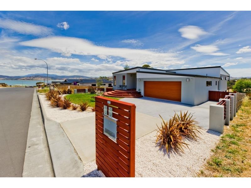 65 Reynolds Road, Midway Point TAS 7171