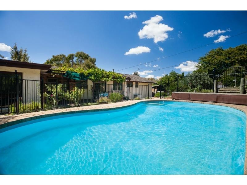 56 Skinner Street, Cook ACT 2614