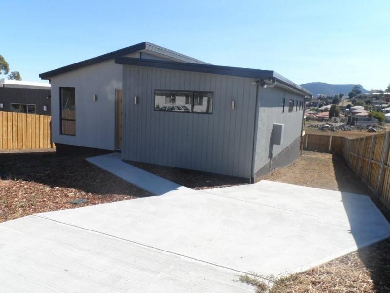 22 Tenth Avenue, West Moonah TAS 7009