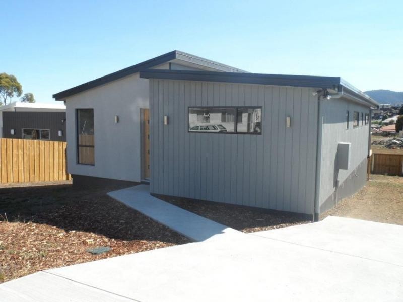 22 Tenth Avenue, West Moonah TAS 7009