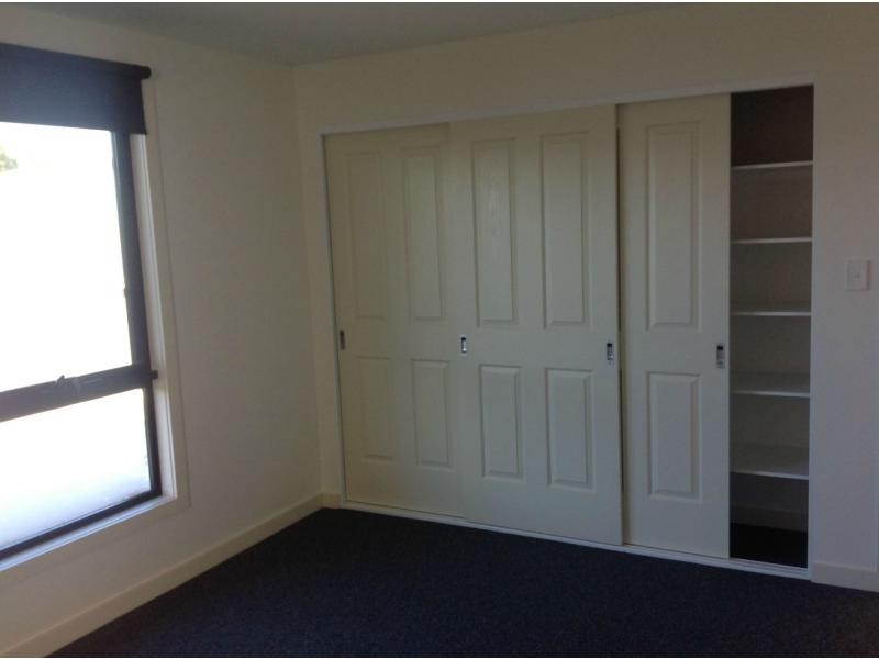 2/24 Henry Grove, Legana TAS 7277