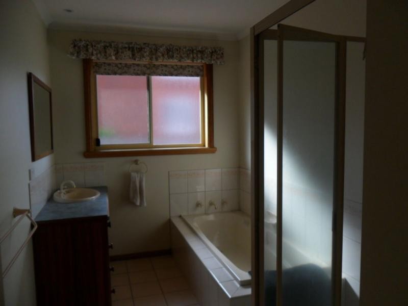 9 Kate Place, Summerhill TAS 7250