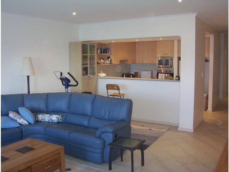 3/3 Piccolo Place, Halls Head WA 6210