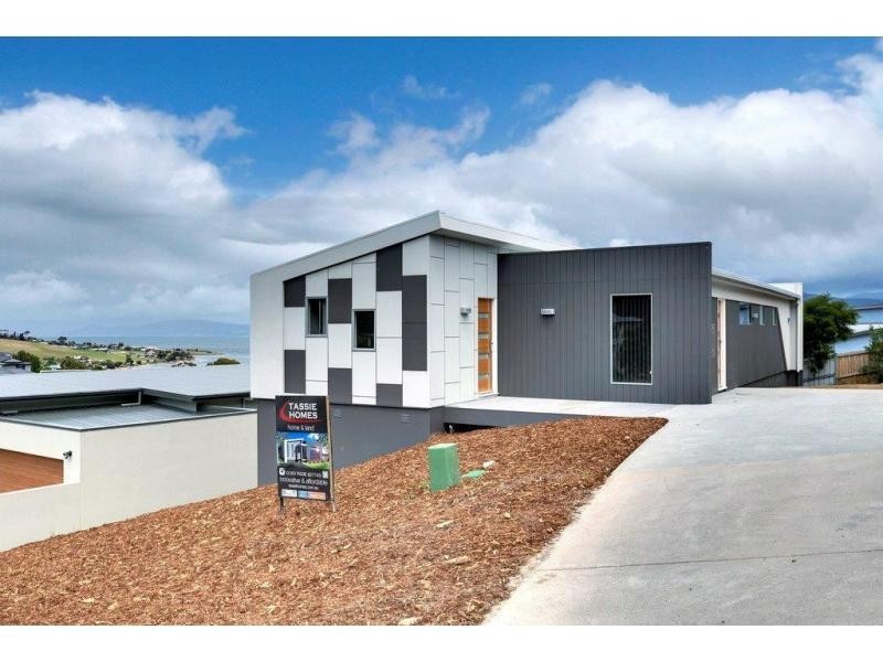 635 Oceana Drive, Tranmere TAS 7018