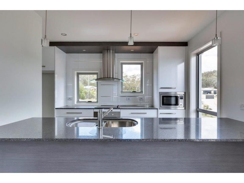 635 Oceana Drive, Tranmere TAS 7018