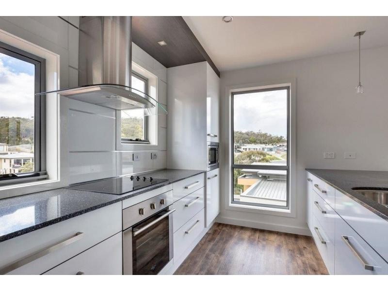 635 Oceana Drive, Tranmere TAS 7018