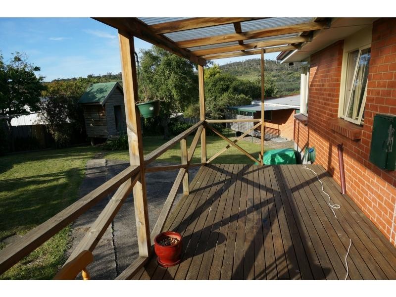 73 Paringa Avenue, Newnham TAS 7248