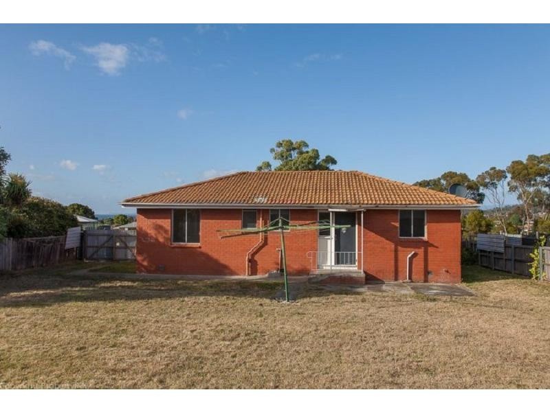 27 Bradman Street, Clarendon Vale TAS 7019