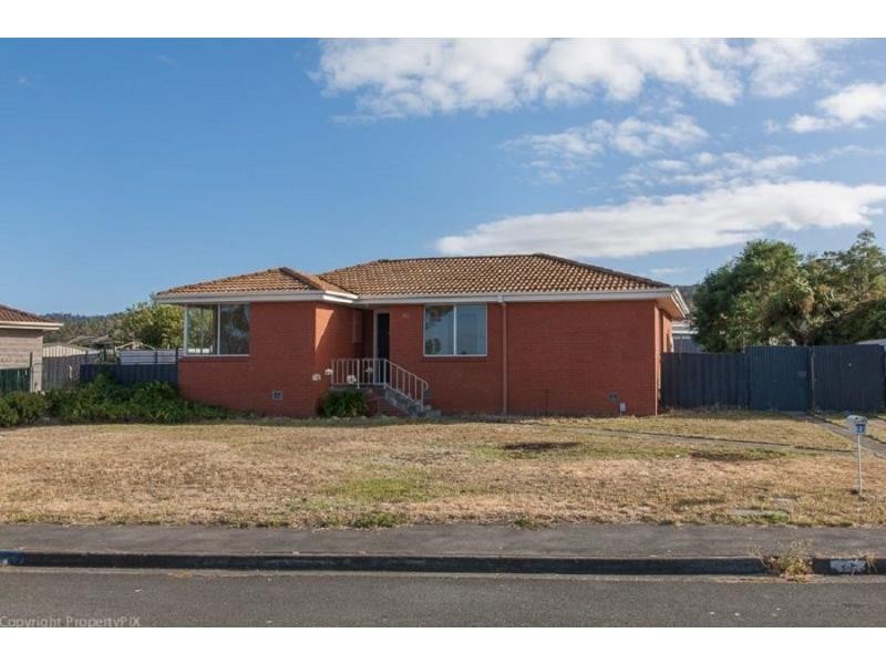 27 Bradman Street, Clarendon Vale TAS 7019