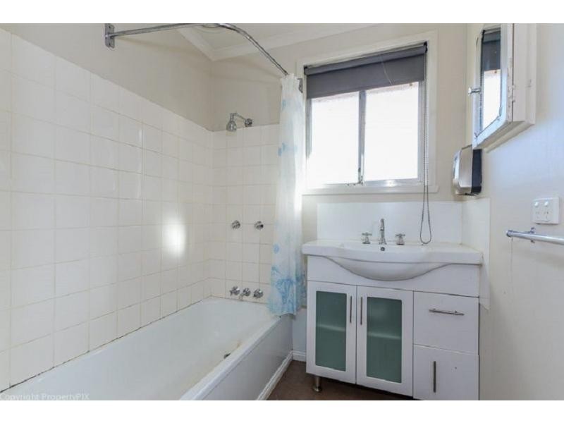 27 Bradman Street, Clarendon Vale TAS 7019