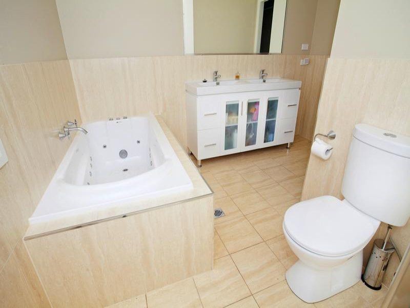 38 Avocet Circuit, Cranebrook NSW 2749