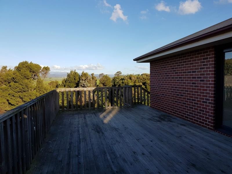 2/31 Henry Grove, Legana TAS 7277