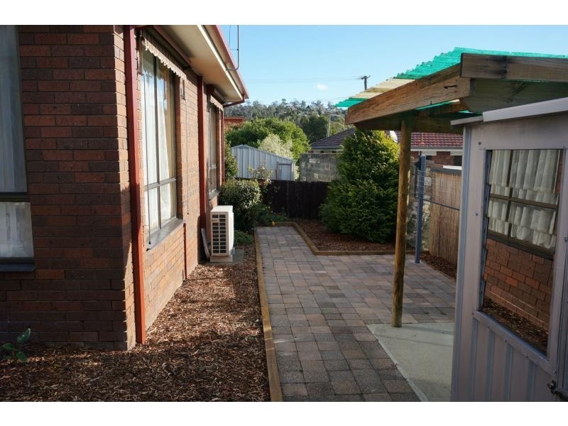 2/169 Hobart Road, Kings Meadows TAS 7249