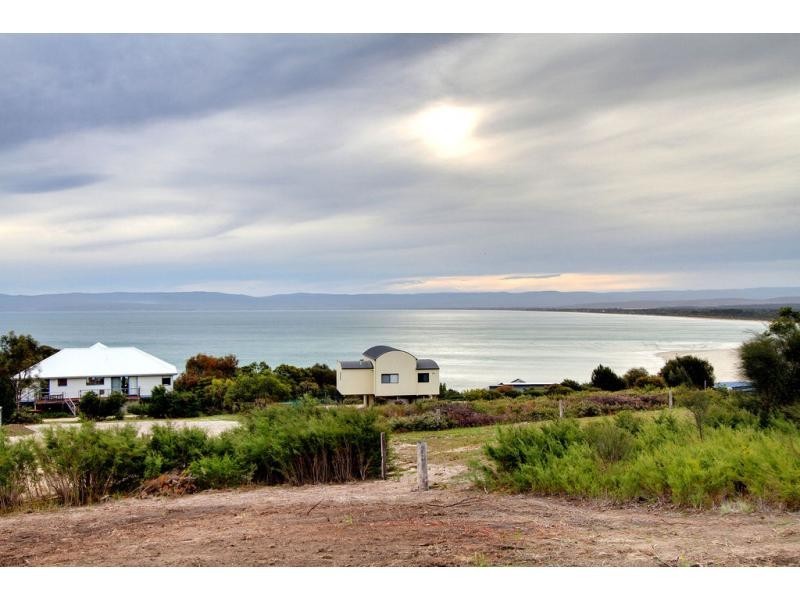 30 Oyster Bay Court, Coles Bay TAS 7215