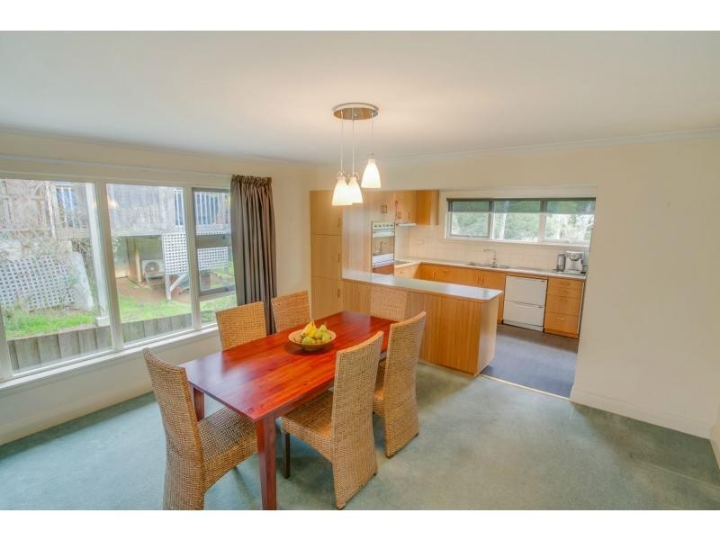 34 Veronica Crescent, Norwood TAS 7250