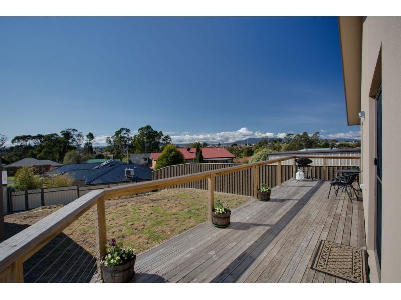 6 Belt Drive, Prospect Vale TAS 7250