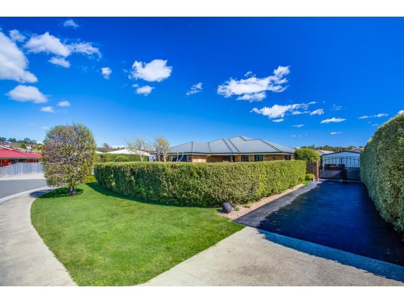 10 Estramina Court, Youngtown TAS 7249