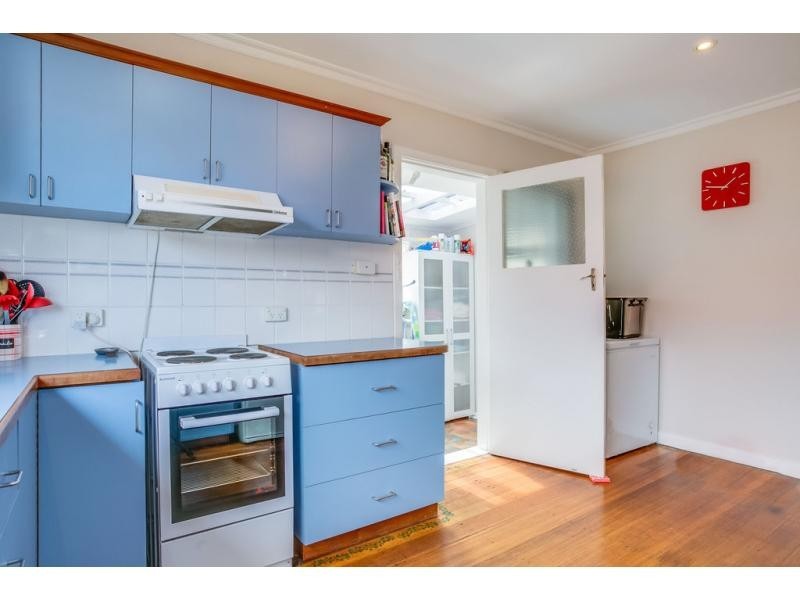 9 Kelvin Street, Youngtown TAS 7249