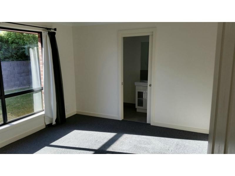 2/6 Lovely Banks Court, Legana TAS 7277