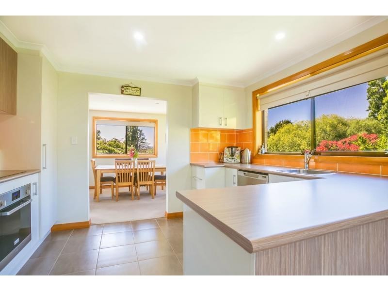 32 Main Road, Exeter TAS 7275