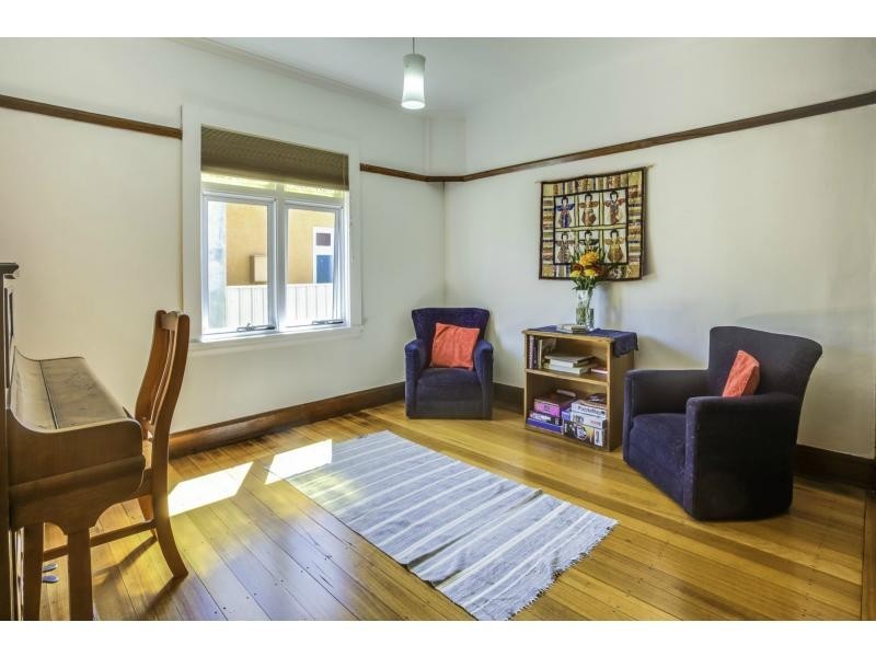 1 Luck Street, Mowbray TAS 7248
