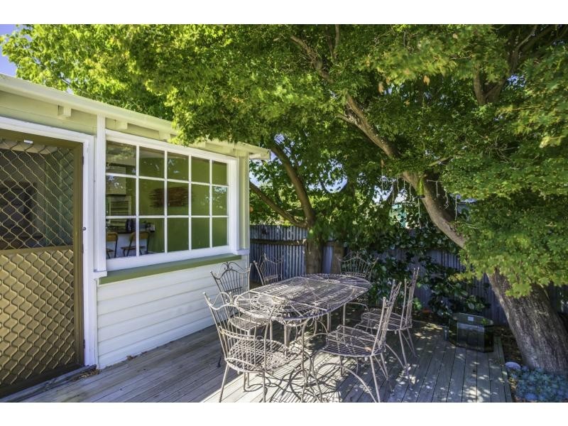 1 Luck Street, Mowbray TAS 7248
