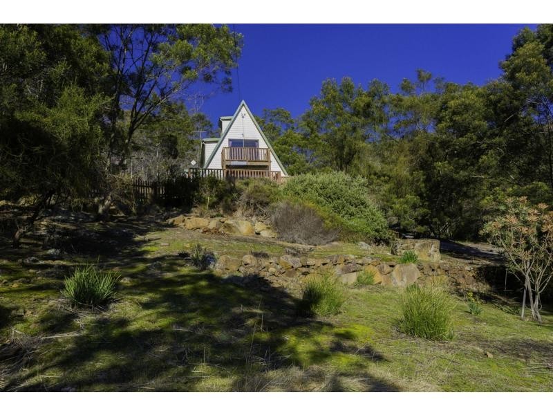 12 Lanena Crescent, Lanena TAS 7275
