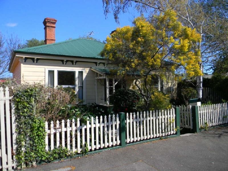 7 Albion Street, Invermay TAS 7248