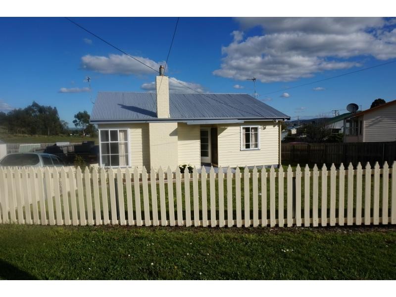 18 Hume Street, Mayfield TAS 7248
