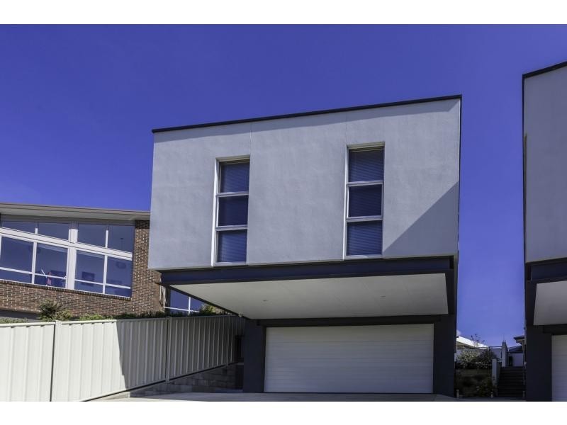 2/12 Haradli Court, Newstead TAS 7250