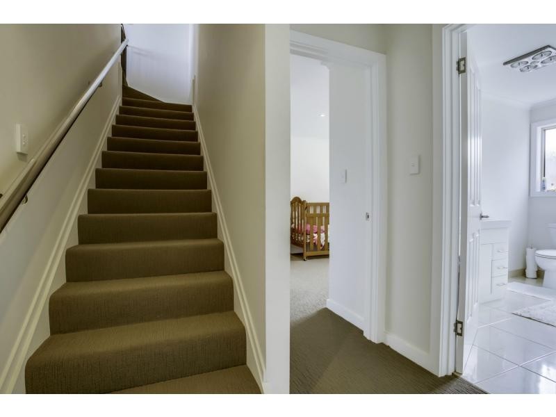 2/35 Rothesay Close, Newnham TAS 7248