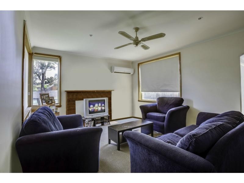 8 Rosny Street, Ravenswood TAS 7250