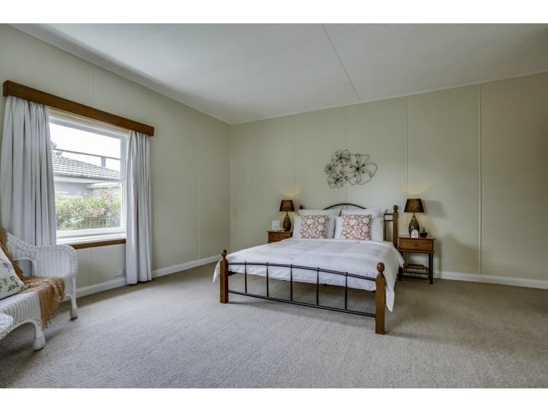 37 Riverdale Grove, Newstead TAS 7250