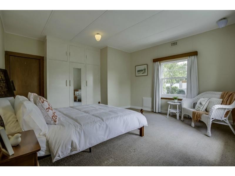 37 Riverdale Grove, Newstead TAS 7250