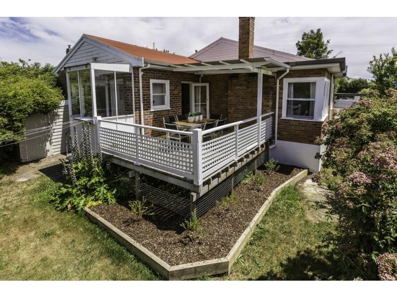 37 Riverdale Grove, Newstead TAS 7250