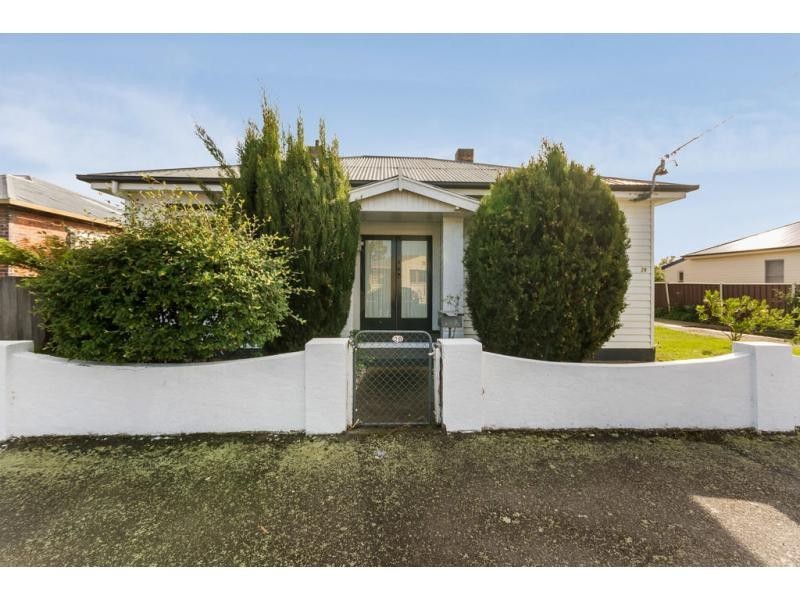 28 FOCH Street, Mowbray TAS 7248