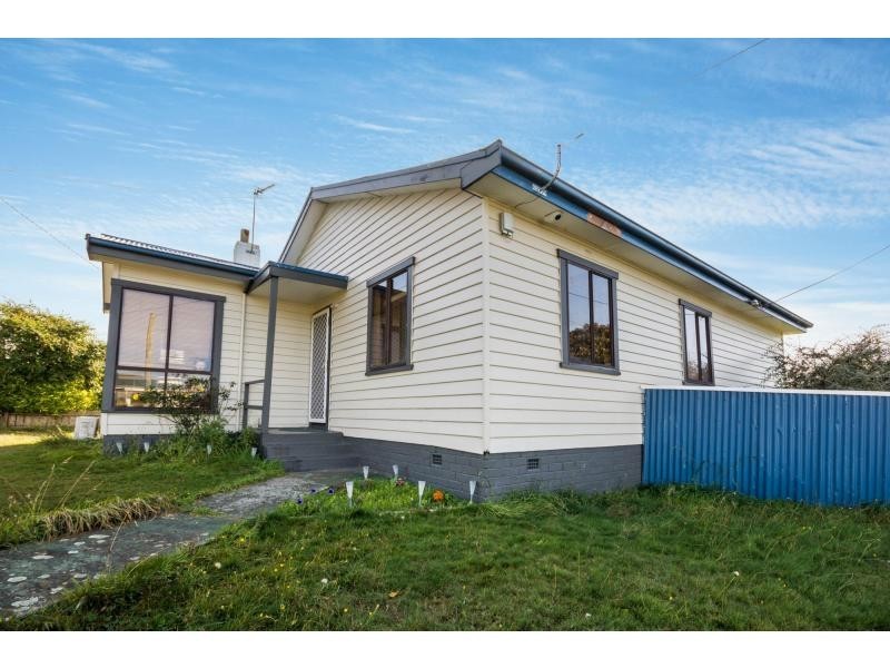 2 Mawson Place, Mayfield TAS 7248