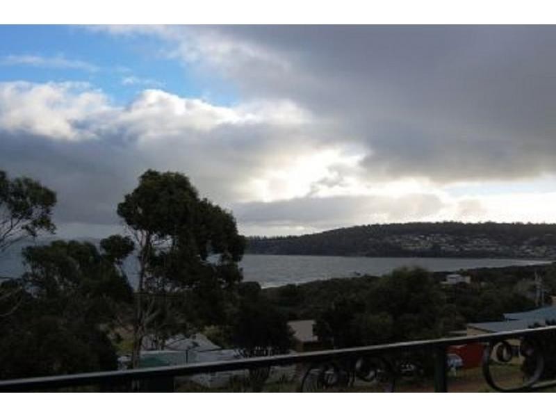 30 Myrica Street, Primrose Sands TAS 7173