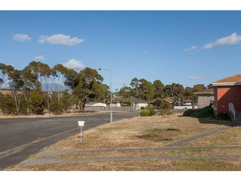 27 Bradman Street, Clarendon Vale TAS 7019