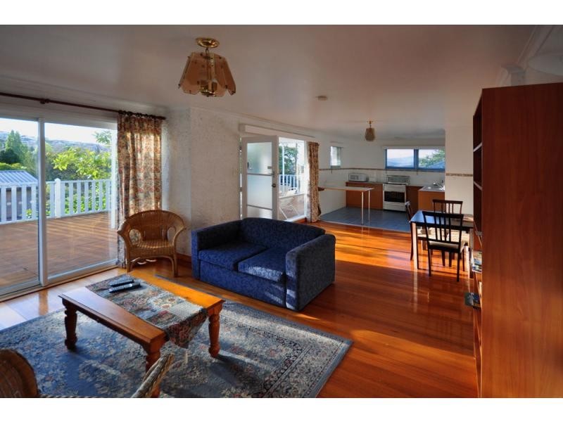23 Wayne Avenue, Sandy Bay TAS 7005