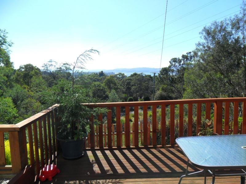 12 Lanena Crescent, Lanena TAS 7275