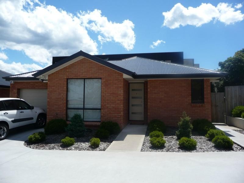 1/10 Wells Parade, Blackmans Bay TAS 7052