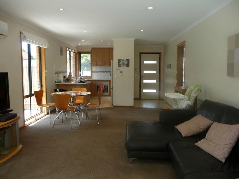 1/10 Wells Parade, Blackmans Bay TAS 7052