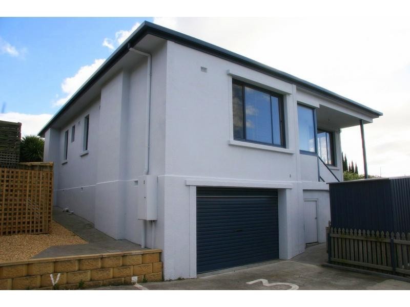 3/100 Augusta Road, Lenah Valley TAS 7008