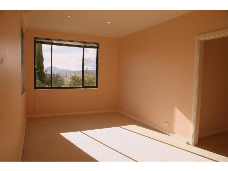 3/100 Augusta Road, Lenah Valley TAS 7008