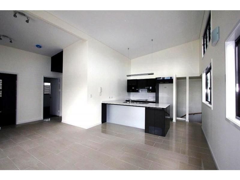 Unit 3 and 4/15 Bruce Street, Chermside QLD 4032
