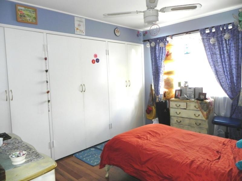 17 Minto Crescent, Arana Hills QLD 4054