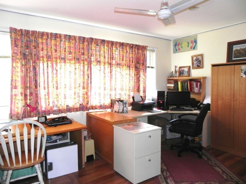 17 Minto Crescent, Arana Hills QLD 4054