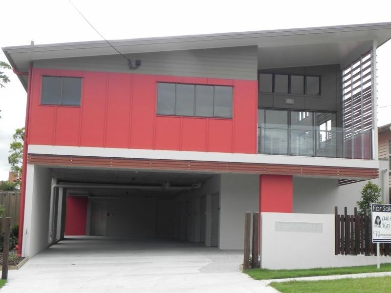 Unit 1 and 2/15 Bruce Street, Chermside QLD 4032